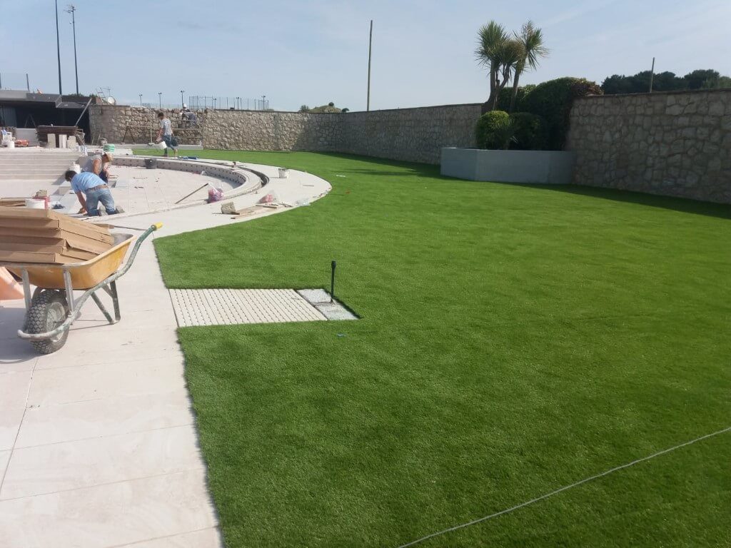 Instalación de piscina de obra en Cantabria